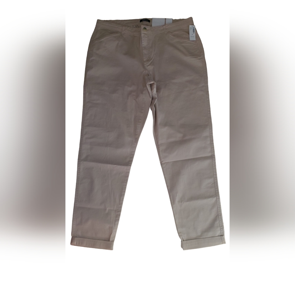 Chino pants from Reitmans